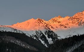 Lovely Studio Apartment In Les Contamines-Montjoie